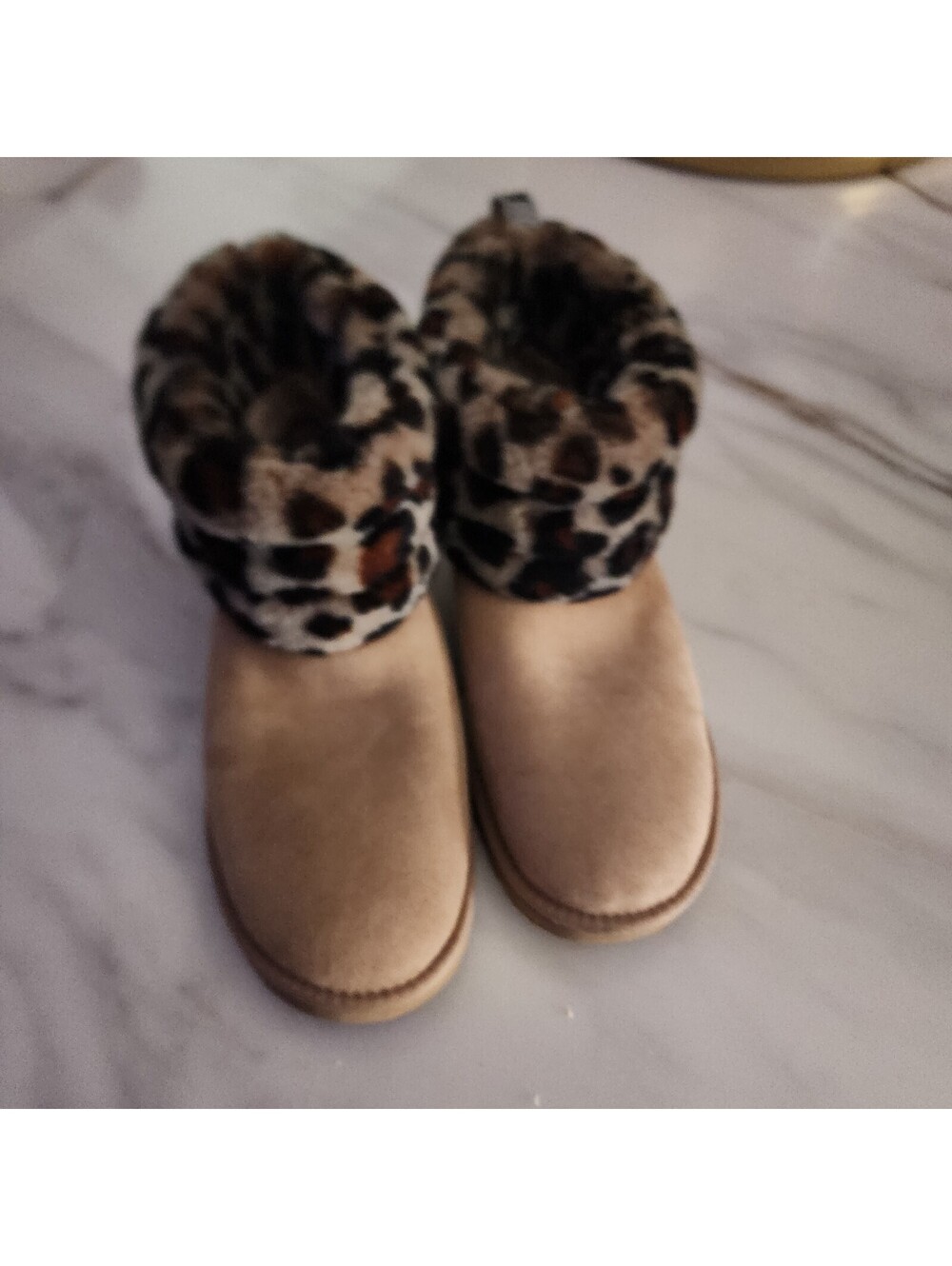 Women’s Tan Suede Leopard Faux-Fur Cuff Ankle Boots Size 9 New
